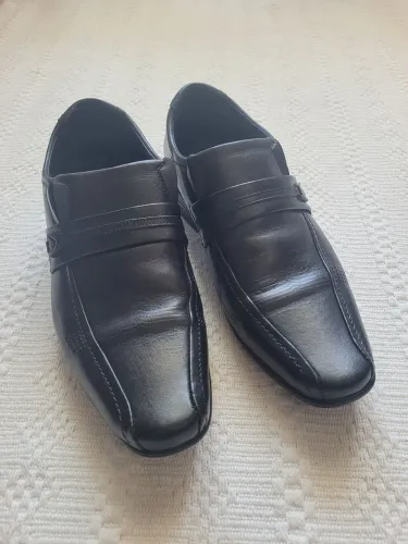 Sapato social Pegada