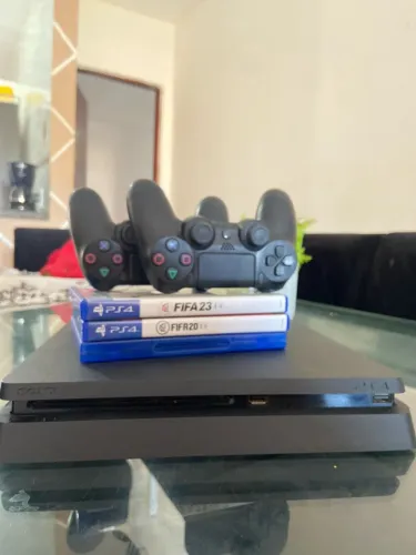 Ps4 slim | 1 Tb 2 controles e 3 jogos
