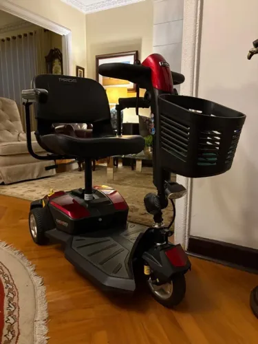 Scooter motorizado GOGO LX - 3 rodas (cadeira de rodas motorizado)