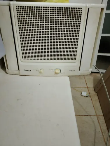 Vendo ar condicionado janela  Consul 7500 BTUs 