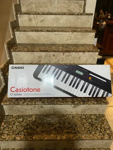 Teclado Casio c-200