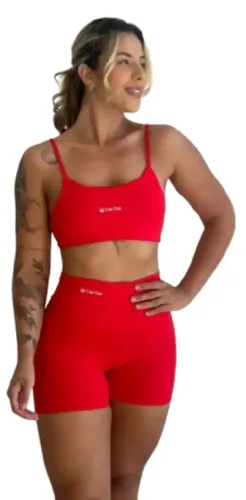 Conjunto de academia top e shorts