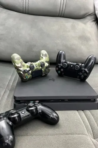 Ps4 slim 1tb de armazenamento