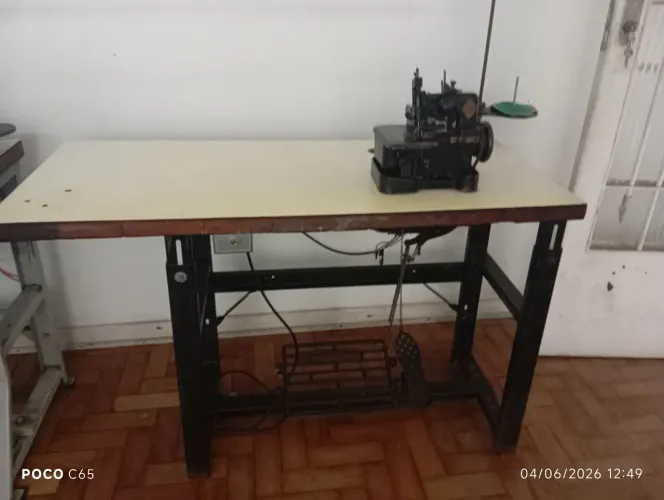 Máquina de costura