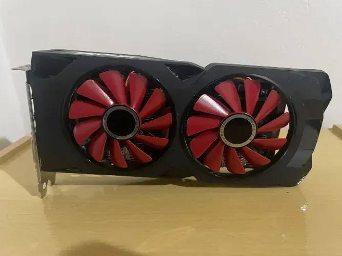 Placa de vídeo RX 570 4GB