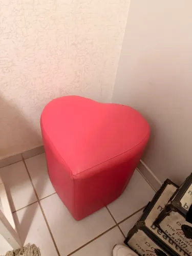 Puff Coração Rosa Usado