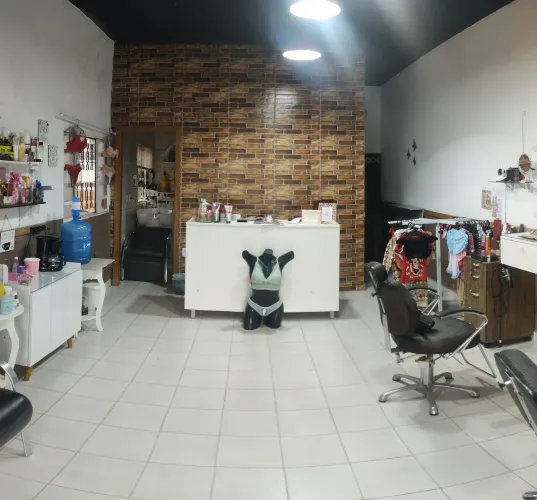 Vendo mobília completa para salão de beleza 