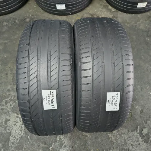 Pneu 225/45/17 Michelin - Usados (2 pneus)