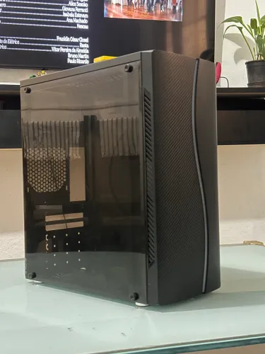 Gabinete gamer com Led