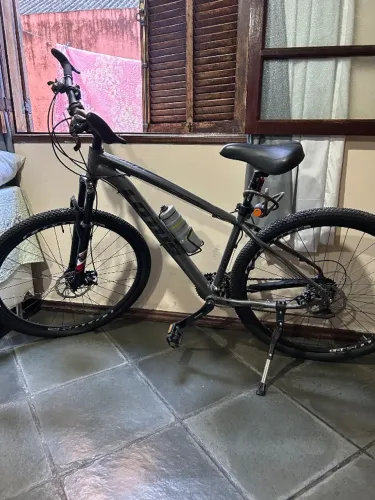 Bicicleta Lotus Aro 29 Kit Completo Shimano nunca usada