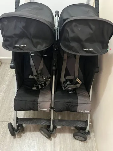 Carrinho para gêmeos (as)