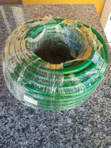 Mangueira para jardim, 30m - trançada - 3/4<br>Nova <br><br>80,00