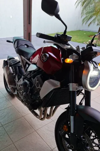 Vendo CB1000R 2023 único dono