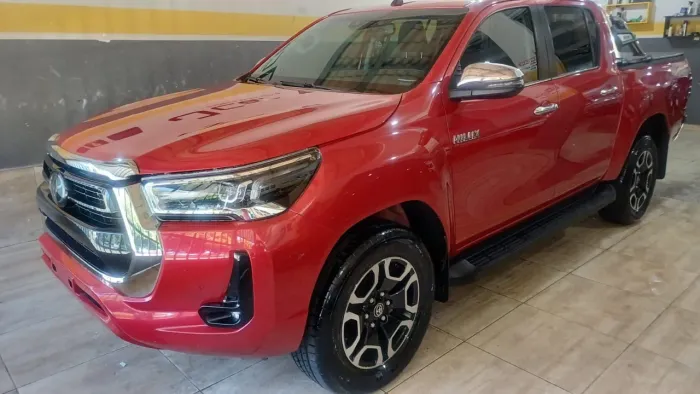 Toyota Hilux CD SRX 4X4 2.8 TDI 16V Diesel Aut. 2021