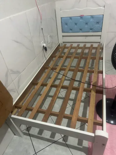 cama de solteiro