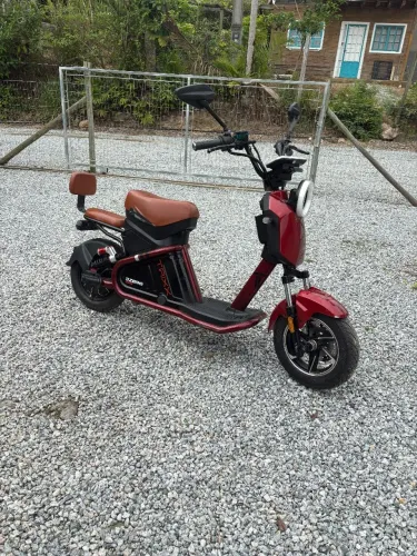 Scooter elétrica evo Dzero Trixx 1000 wats ótimo estado