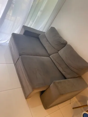 Sofá retrátil e reclinável