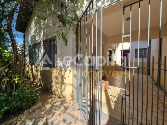 Terrea 2 quartos, 2 vagas, quintal - Metro Jabaquara