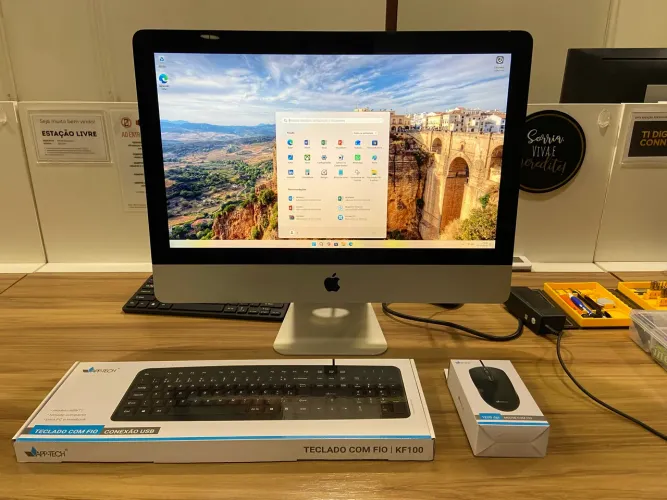 iMac Windows 11 i3 8gb ram 500gb HD