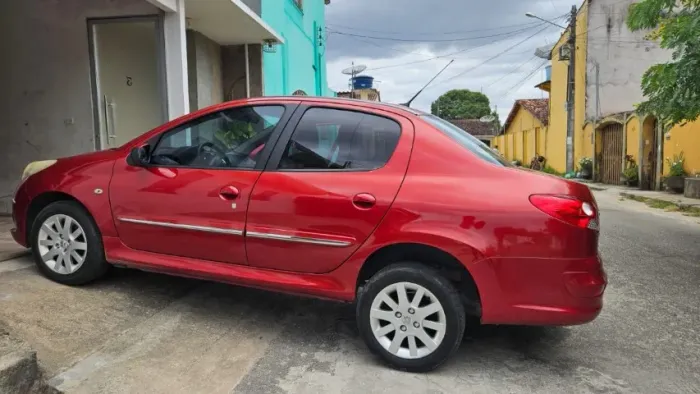 Peugeot 207 Sedan Passion XS 1.6 Flex 16V 4P AUT 2013