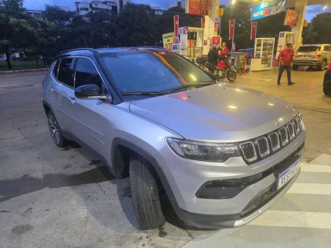 Imagem de Jeep Compass Limited T270 1.3 TB 4X2 Flex AUT 2022