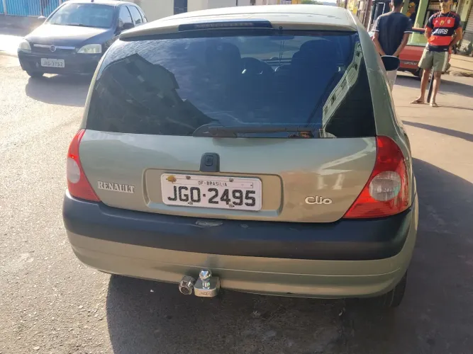 Renault Clio Authentique 1.0 8V 3P 2005