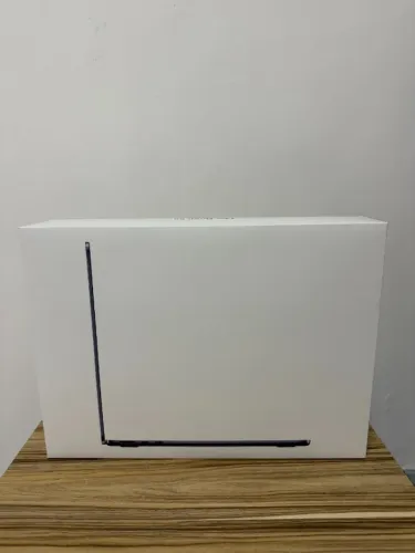 MacBook Air 13, M5, 24GB de memória unificada e 1TB. Produto lacrado, Garantia Apple!