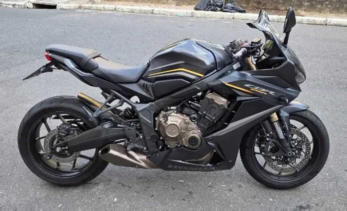 CBR650R - Único dono, zerada