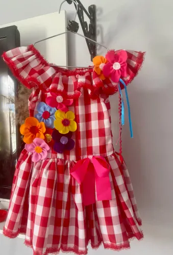 Vestido junino 4 a 6/7 anos estica