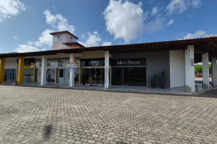 Loja Comercial de 50m² em Eusébio: Visibilidade na Av. Eusébio de Queiroz