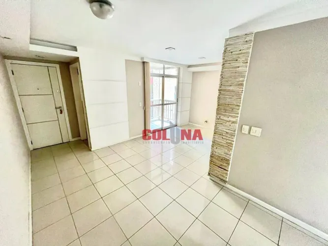 Apartamento com 2 quartos para alugar, 70 m² por R$ 2.350,00 + taxas/mês - Santa Rosa - Ni