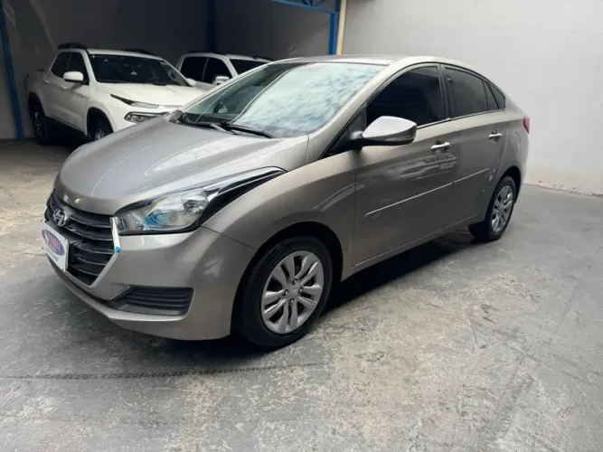 Hyundai HB20S Comfort Plus 1.0 Flex 12V Mec. 2018