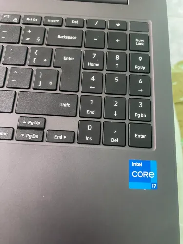 Vendo comprei novo único dono 