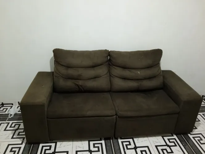 Vendo sofá cama bem conservado valor 200 reais