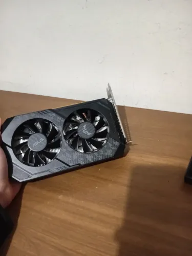 GTX 1650 4GB GDDR6 - pouco uso, funcionando 100%