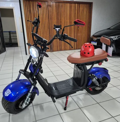 Vendo Scooter x11 da moto chefe a melhor marca em Ipanema zerado na garantia