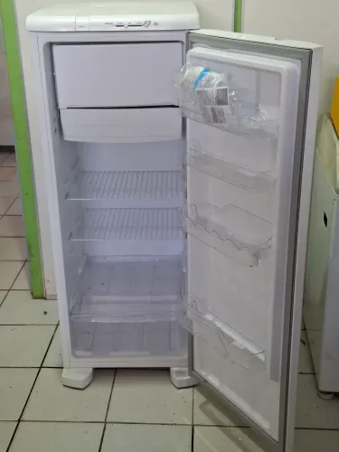 Geladeira nova 