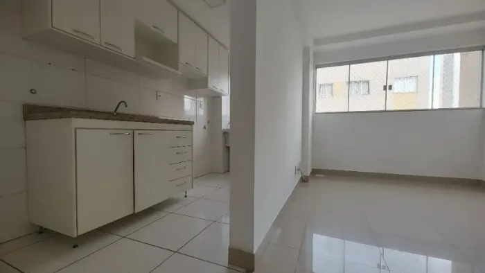 LINDO APTO 2 QUARTOS, SUÍTE, PORCELANATO, VAGA COBERTA, LAZER, ACEITA FINANCIAMENTO E FGTS