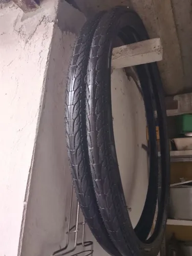 Vendo par de pneu fino aro 29.2
