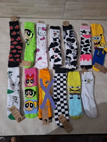 Meias de personagens adulto e infantil