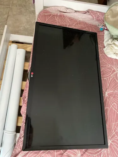 Televisão LG usada em excelente estado