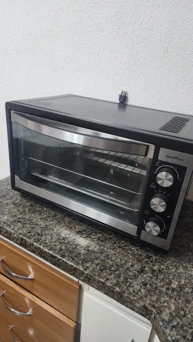 Forno Elétrico Britânia 49L Preto Dupla Resistência BFE49