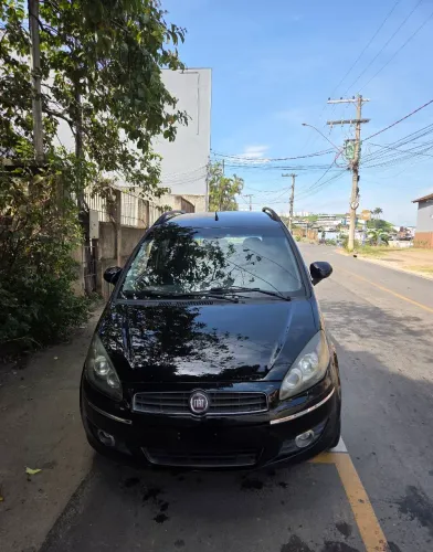 Fiat Idea Essence 1.6 Flex 16V 5P 2012
