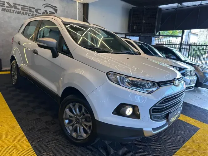 Ford Ecosport Freestyle 1.6 16V Flex 5P 2015