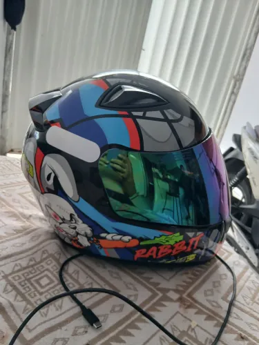Vendo capacete novo