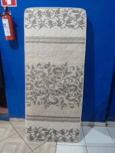 Colchão de solteiro espuma D 33 Ecoflex 
