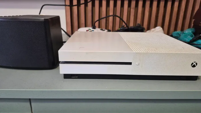 X box one S