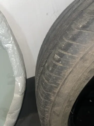 Pneu Hankook 245/45 R19
