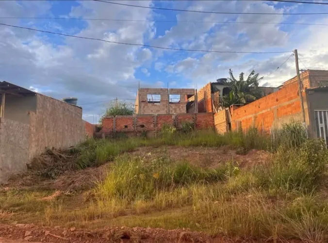 Vendo ou Troco Terreno de 204m² em São Sebastião | A 150m do Asfalto