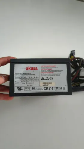 Fonte Akasa 500W